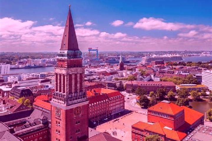 Ava, 26 — Escort in Kiel, Germany
