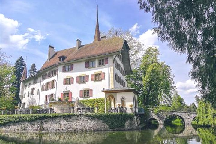 Ava, 26 — Escort in Utzenstorf, Switzerland