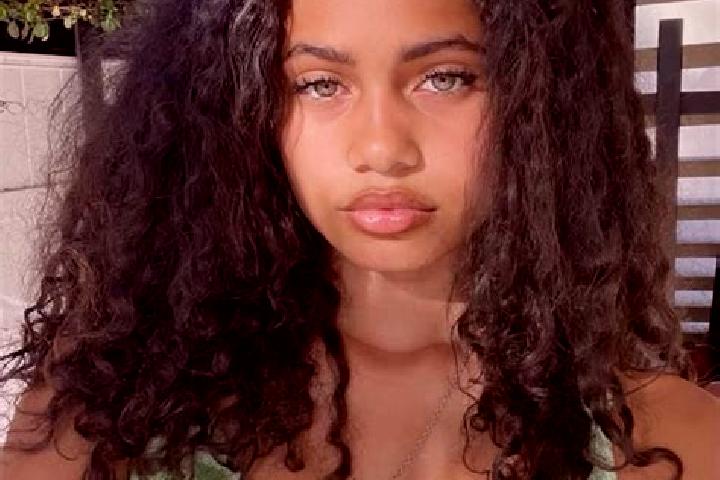 Ava, 27, a black green-eyed mixed companion based in Zonno. Offering Roleplay, Overnight. Available for incall and outcall, day and evening dates.