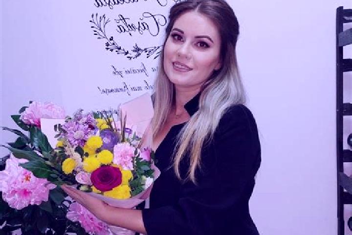 Ava, 27 — Escort in Bozia, Romania