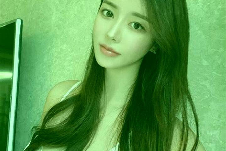 Ava, 27 — Escort in Lubiaojie, China