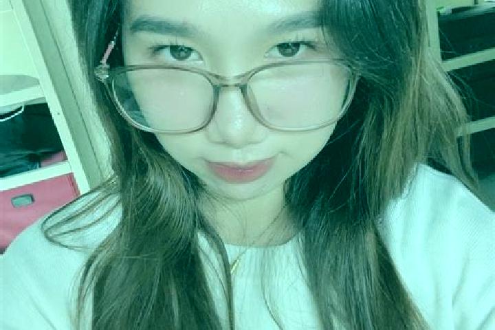 Ava, 27 — Escort in Maoyang, China