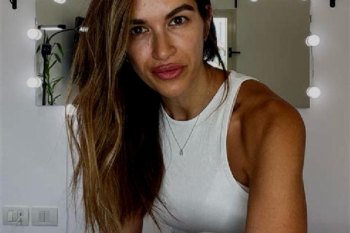 Ava, 27 — Escort in Mazkeret Batya, Israel