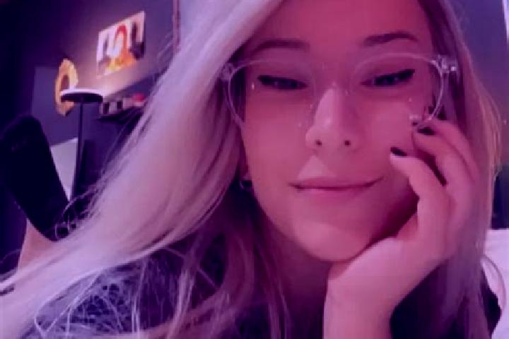 Ava, 28, a blonde amber-eyed slavic companion based in Corcelles-en-Beaujolais. Offering Girlfriend Experience, Domination, Fetish. Available for incall and ...