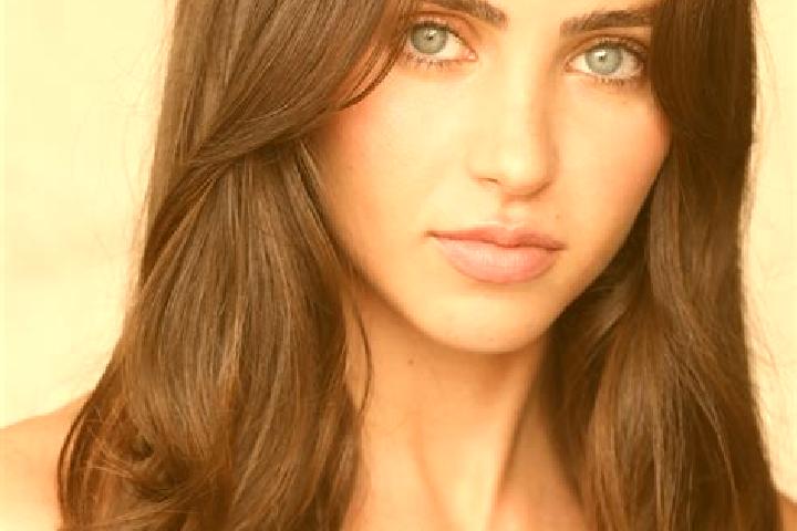 Ava, 28, a brunette amber-eyed latina companion based in Suvarli. Offering Couples, Dinner Date, Roleplay. Available for incall and outcall, overnight bookin...