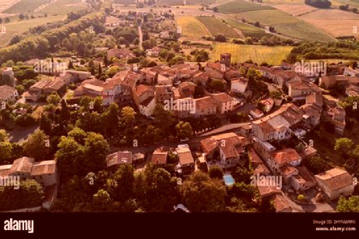 Ava, 28 — Escort in Belveze-du-Razes, France