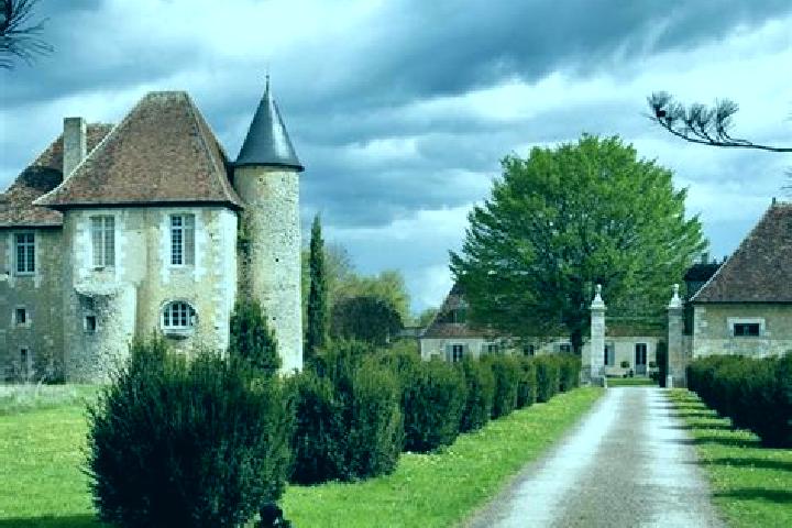 Ava, 28 — Escort in Reuilly, France