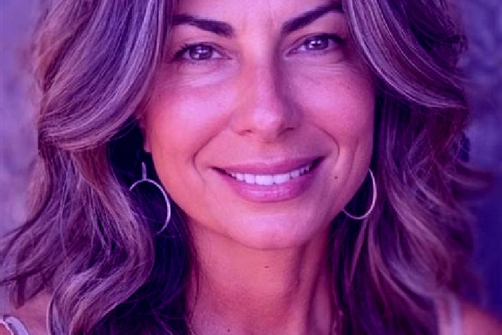 Ava, 29, a brunette grey-eyed latina companion based in Behrungen. Offering Duos, GFE, Dinner Date. Available for incall and outcall, day and evening dates.