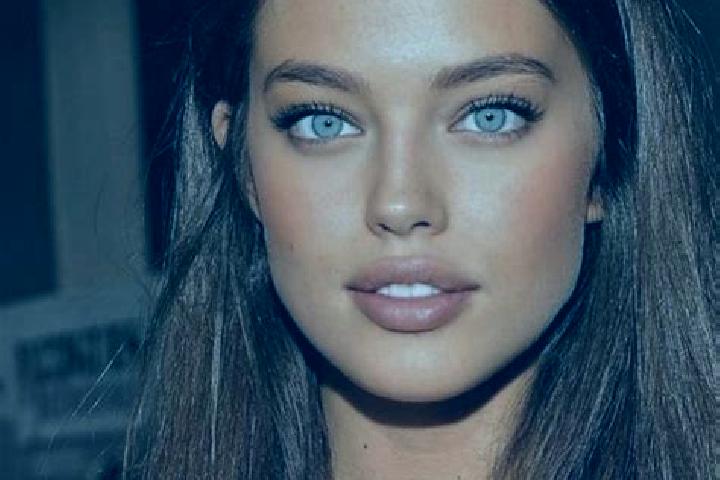 Ava, 29, a chestnut blue-eyed mediterranean companion based in Laguna Larga de Cortes. Offering Deep French Kissing, Striptease, CIM, Girlfriend Experience, ...