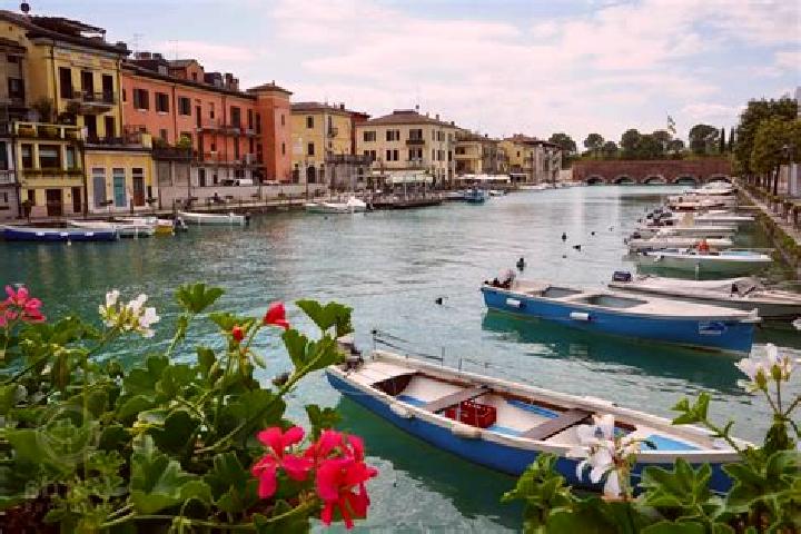 Ava, 29 — Escort in Peschiera del Garda, Italy