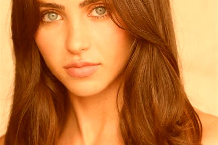 Ava, 30, a brunette brown-eyed indian companion based in Slobozia. Offering Dinner Date, Travel Companion, Couples, Party Girl, OWO. Available for incall and...
