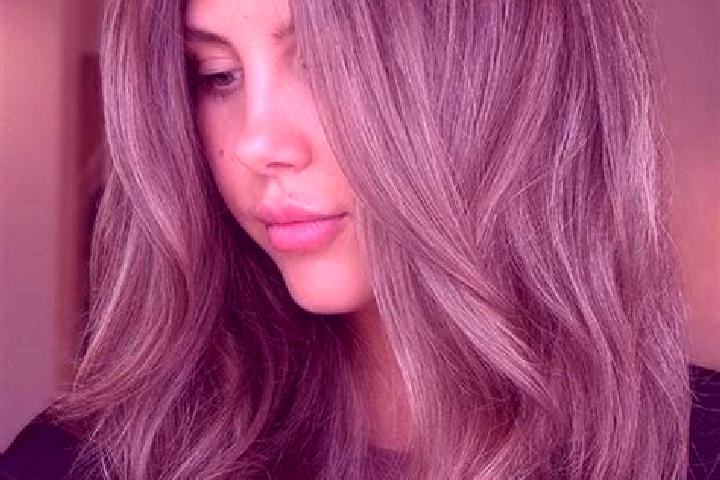 Ava, 30, a brunette grey-eyed european companion based in Zieagui. Offering Overnight, Girlfriend Experience, Striptease, GFE. Available for incall and outca...