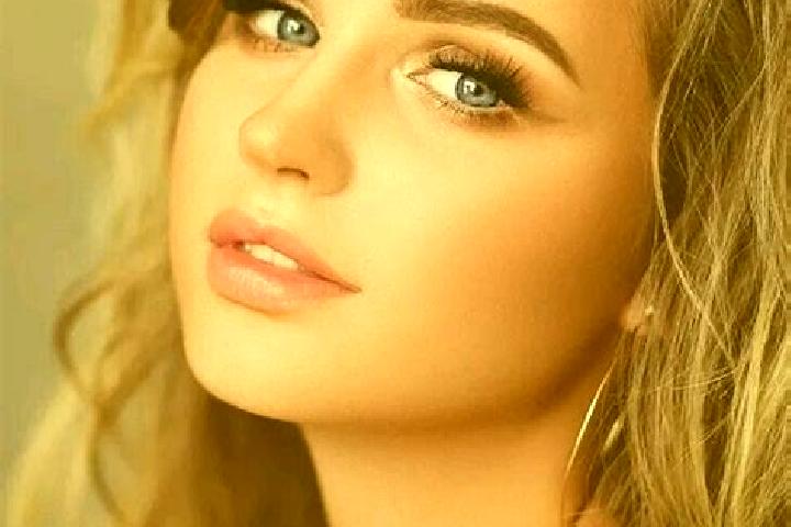 Ava, 30, a dark blonde blue-eyed indian companion based in New Canaan. Offering A-Level, Girlfriend Experience, Tantra. Available for incall and outcall, day...