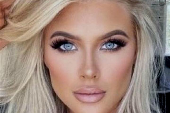 Ava, 30, a platinum blonde amber-eyed middle eastern companion based in Depa. Offering Massage, Striptease, BDSM. Available for incall and outcall, day and e...