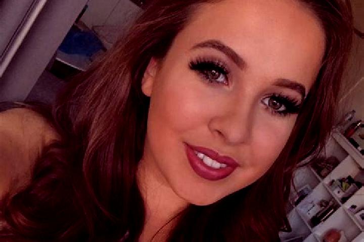 Ava, 31, a auburn amber-eyed caribbean companion based in Luptatori. Offering Tantra, Girlfriend Experience, Fetish. Available for incall and outcall, day an...