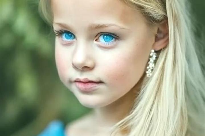 Ava, 31, a blonde blue-eyed asian companion based in Rio Sono. Offering Deep French Kissing, CIM. Available for incall and outcall, day and evening dates.