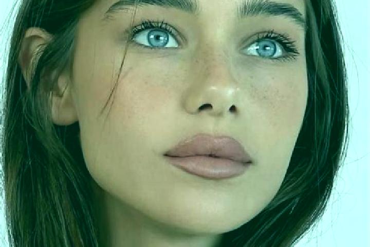 Ava, 31, a brunette blue-eyed caucasian companion based in Ipanema. Offering GFE, Deep French Kissing, A-Level. Available for incall and outcall, overnight b...