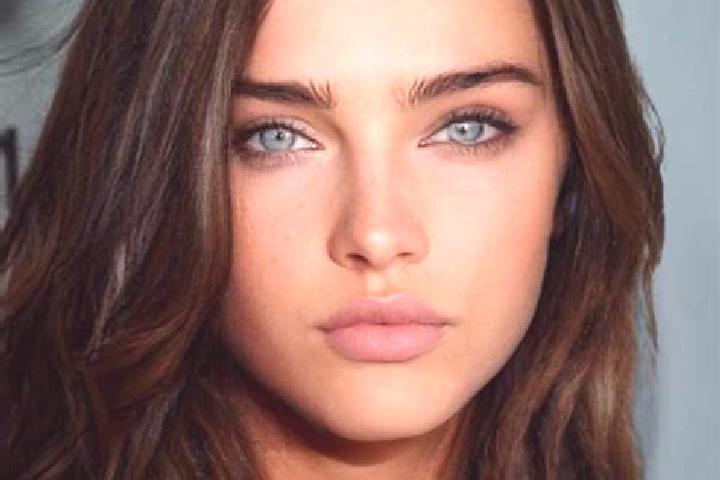 Ava, 31, a brunette dark-eyed slavic companion based in Paray-sous-Briailles. Offering CIM, Duos, 69. Available for incall and outcall, overnight bookings av...