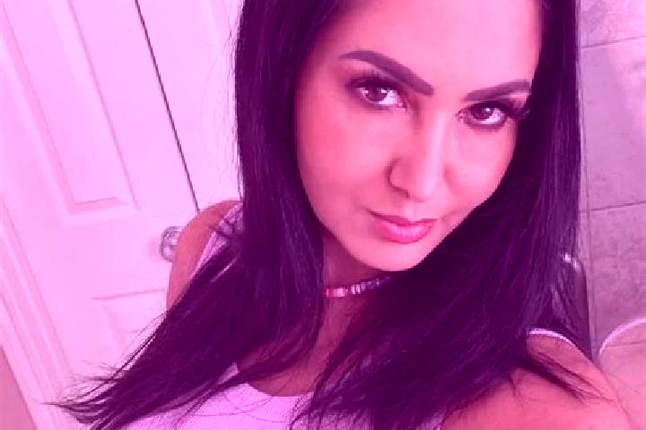 Ava, 31, a chestnut dark-eyed slavic companion based in Repuzhyntsi. Offering Massage, Erotic Massage, Deep French Kissing. Available for incall and outcall,...