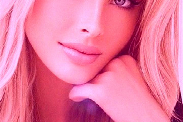 Ava, 31, a dark blonde blue-eyed caucasian companion based in Nova Andradina. Offering A-Level, Roleplay, Travel Companion, Massage, Deep French Kissing. Ava...