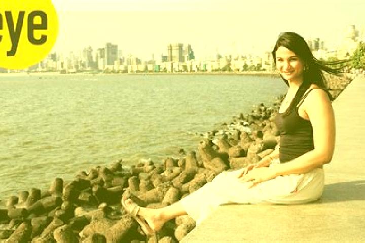 Ava, 31 — Escort in Bagar, India