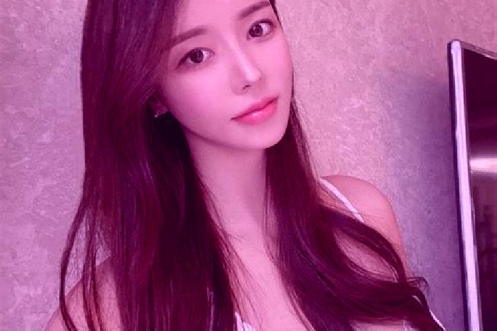 Ava, 31 — Escort in Fubin, China