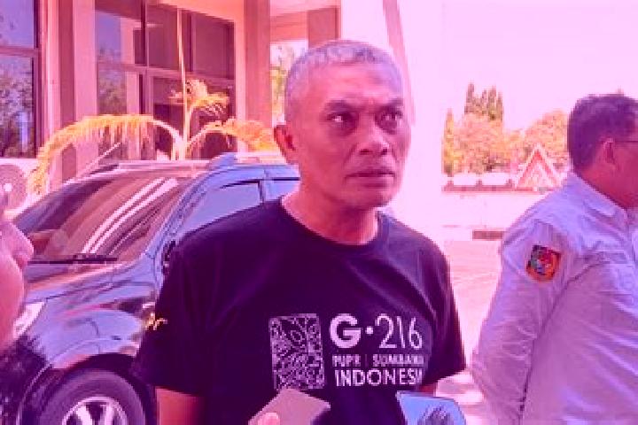 Ava, 31 — Escort in Lenangguar, Indonesia
