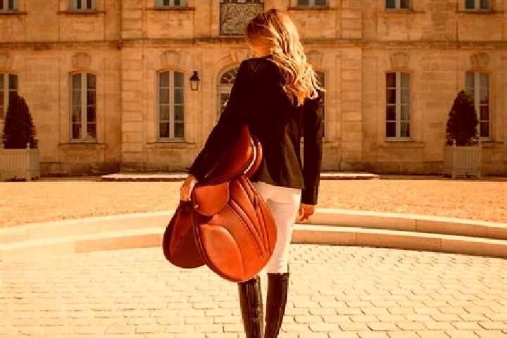Ava, 31 — Escort in Nontron, France
