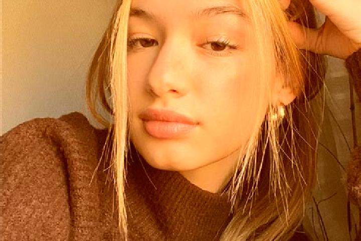 Ava, 32, a blonde brown-eyed mediterranean companion based in Leicester. Offering Tantra, Overnight, CIM, Duos. Available for incall and outcall, day and eve...