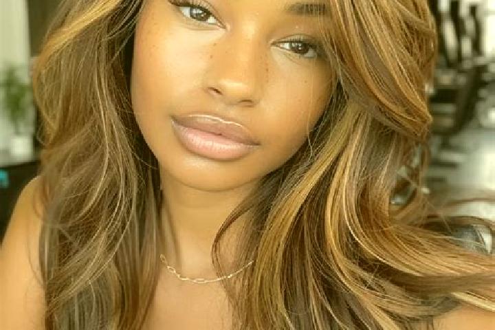 Ava, 32, a dark blonde brown-eyed indian companion based in Ejido el Saucillo. Offering Domination, Prostate Massage, Deep French Kissing, Striptease, CIM. A...