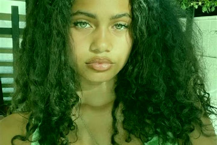 Ava, 32, a red green-eyed mixed companion based in Sant Cristofol de les Fonts. Offering Striptease, 69, CIM. Available for incall and outcall, overnight boo...