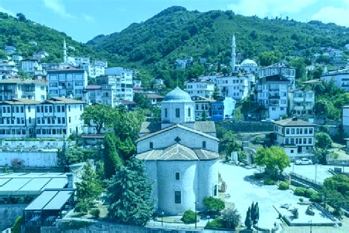Ava, 32 — Escort in Altinordu, Turkey