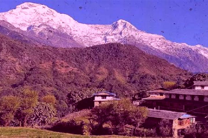 Ava, 32 — Escort in Bhattarai Danda, Nepal