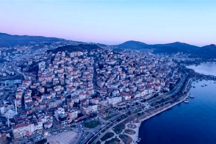 Ava, 32 — Escort in Eregli, Turkey