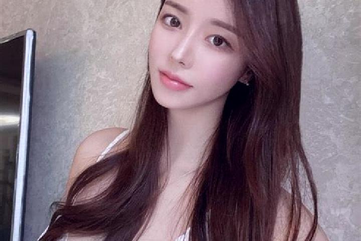Ava, 32 — Escort in Meipucun, China