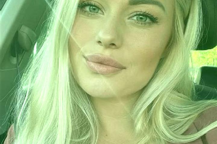 Ava, 33, a blonde hazel-eyed slavic companion based in Valea Dacilor. Offering OWO, Fetish, CIM, Deep French Kissing, Prostate Massage. Available for incall ...