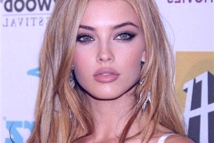 Ava, 33, a blonde hazel-eyed slavic companion based in Warburg. Offering Duos, Party Girl, Girlfriend Experience, Striptease. Available for incall and outcal...