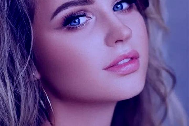 Ava, 33, a dark blonde blue-eyed middle eastern companion based in Alappakkam. Offering Roleplay, Couples, 69, Massage, Travel Companion. Available for incal...