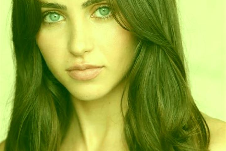 Ava, 33, a red brown-eyed caucasian companion based in Maanit. Offering Massage, Prostate Massage. Available for incall and outcall, day and evening dates.