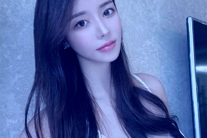 Ava, 33 — Escort in Langru, China