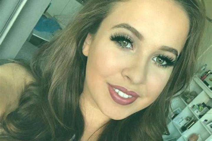 Ava, 34, a blonde brown-eyed european companion based in Strasslach-Dingharting. Offering Party Girl, Massage, Striptease. Available for incall and outcall, ...