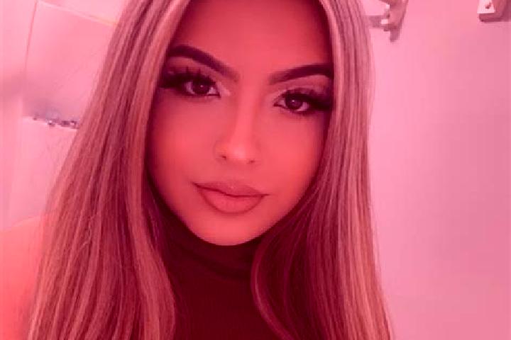 Ava, 34, a blonde dark-eyed latina companion based in Thenioux. Offering Prostate Massage, Girlfriend Experience, BDSM, Roleplay, Dinner Date. Available for ...