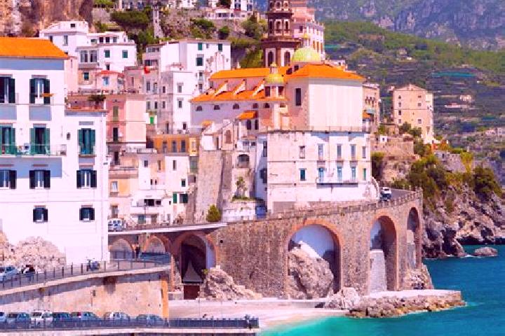 Ava, 34 — Escort in Cortenova, Italy