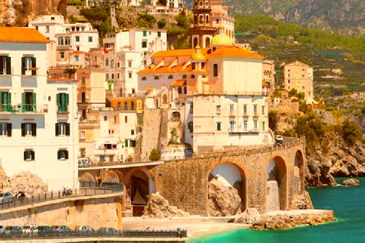 Ava, 34 — Escort in Luras, Italy