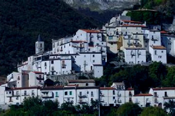 Ava, 34 — Escort in Pizzone, Italy