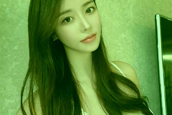 Ava, 34 — Escort in Xilai, China