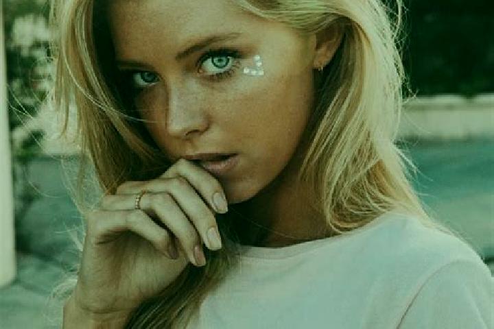 Ava, 35, a blonde blue-eyed slavic companion based in Cavtat. Offering Travel Companion, Party Girl, Overnight, Deep French Kissing, Girlfriend Experience. A...