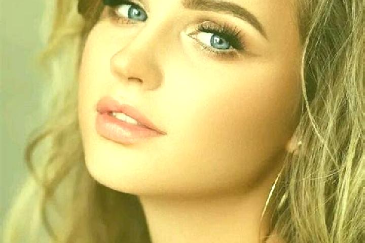Ava, 35, a dark blonde blue-eyed asian companion based in Sao Domingos do Maranhao. Offering Domination, Overnight, Couples, Striptease. Available for incall...