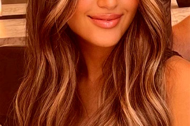 Ava, 35, a dark blonde brown-eyed slavic companion based in Colonia Sonora. Offering A-Level, Prostate Massage, Dinner Date, Deep French Kissing. Available f...