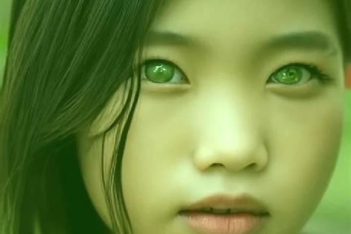 Ava, 35, a red green-eyed asian companion based in Huntland. Offering Couples, BDSM. Available for incall and outcall, overnight bookings available.